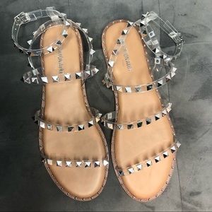 Cushionaire Clear strap with Studs Sandals.